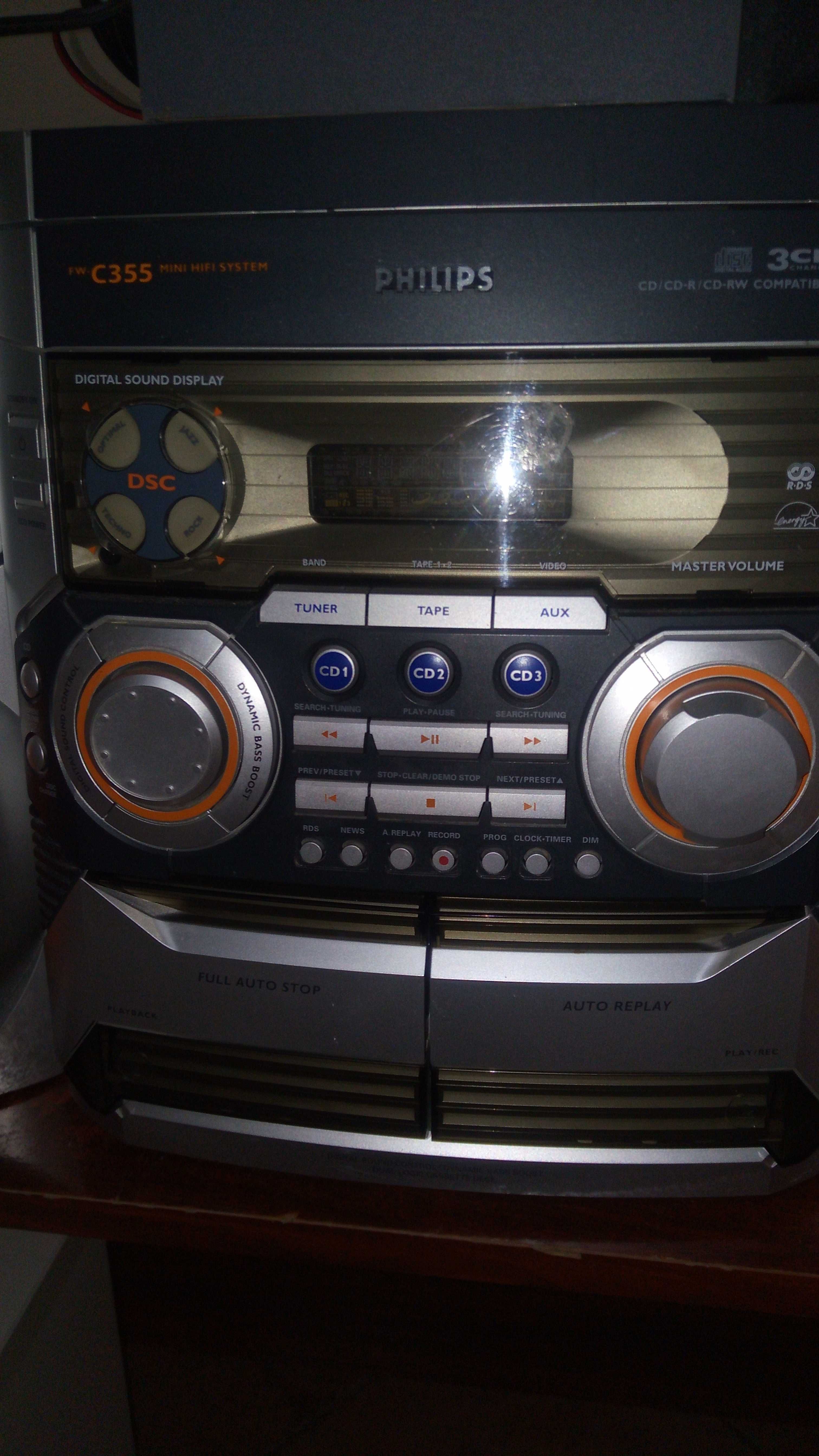 Aparelho de som com cassete duplo, radio, CD's