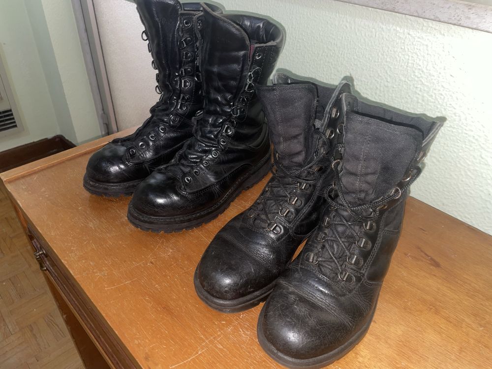 Botas em Pele Militares