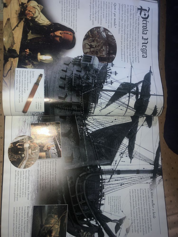Livro Piratas das Caraibas Guia Visual