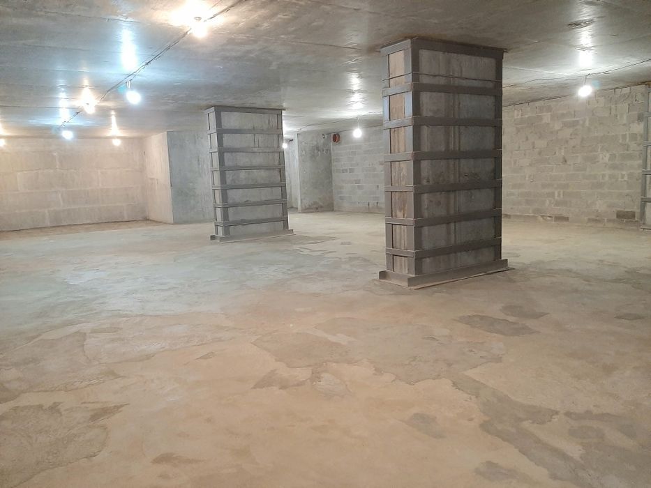 Сдам Цокольный этаж, Центр, Свой Вход