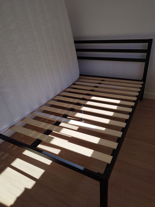 Cama Zinus 135x 190 / colchão viscoelástico 135x190