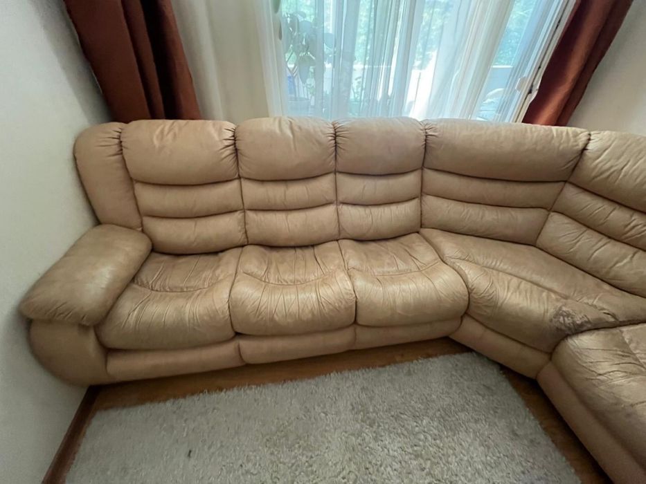 Диван кутовий шкіряний