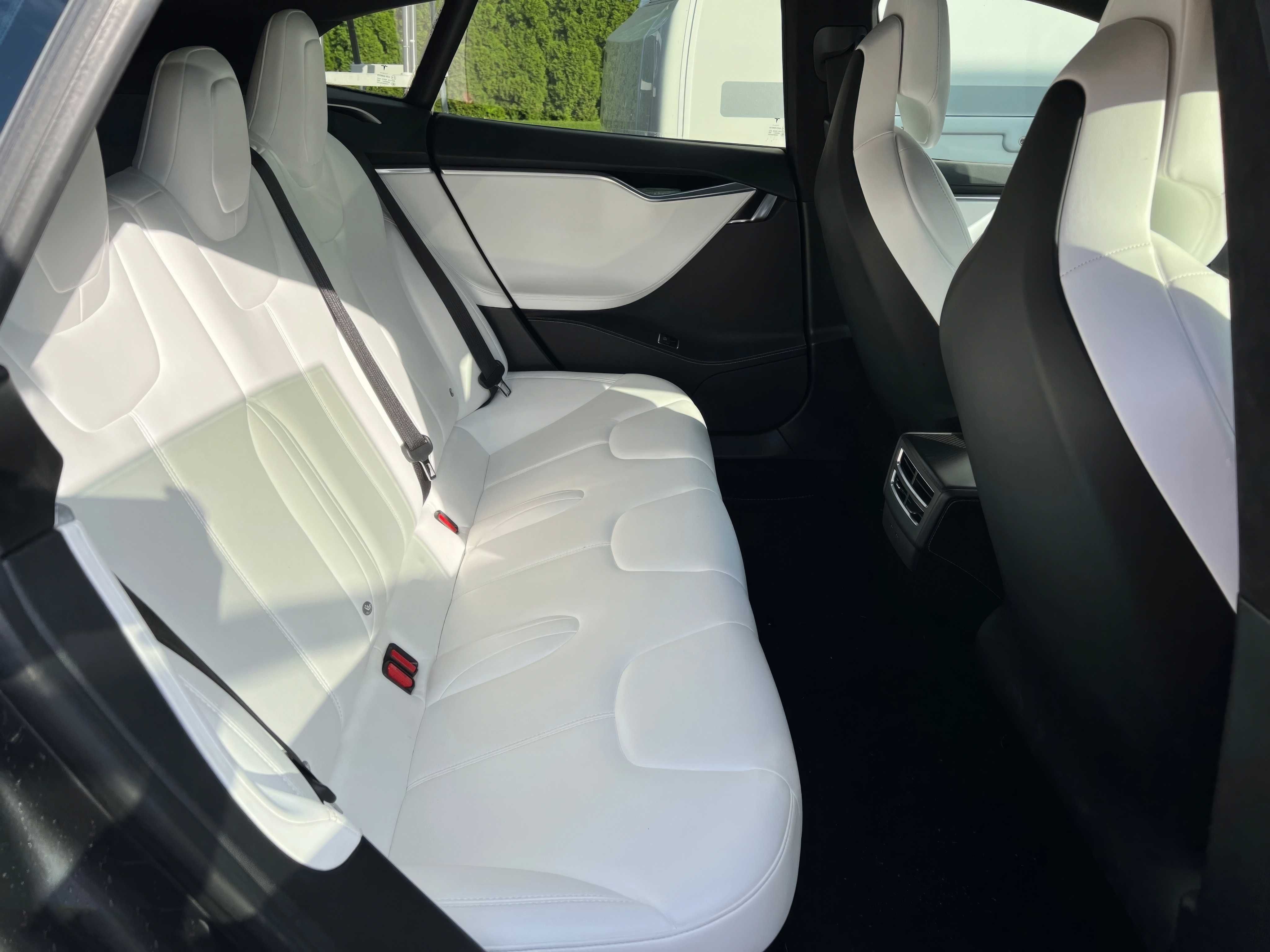 2017 Tesla Model S Performance