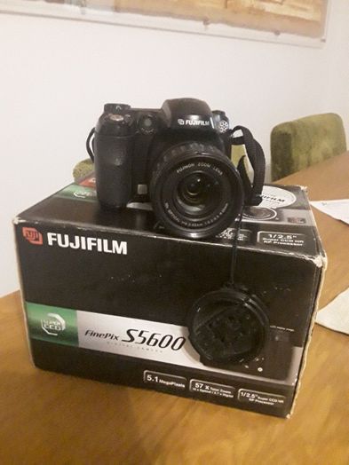 Máquina fotográfica FujiFilm