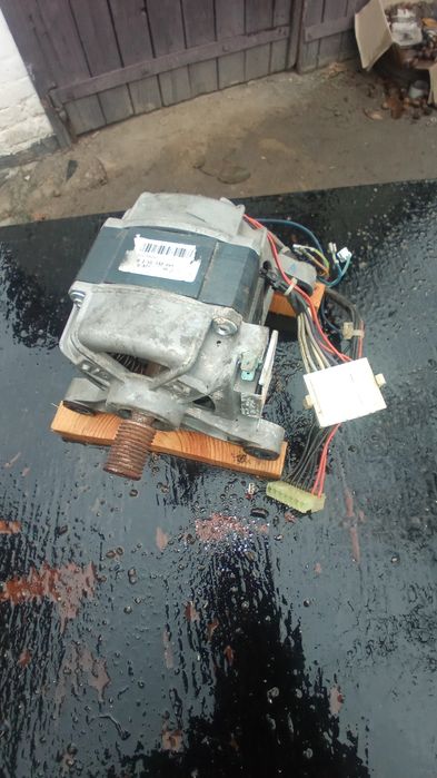 Продам двигун до пральної машини 600 ватт