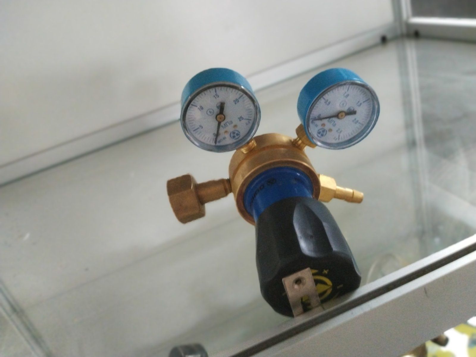 Редуктора на балон для технічних газів.