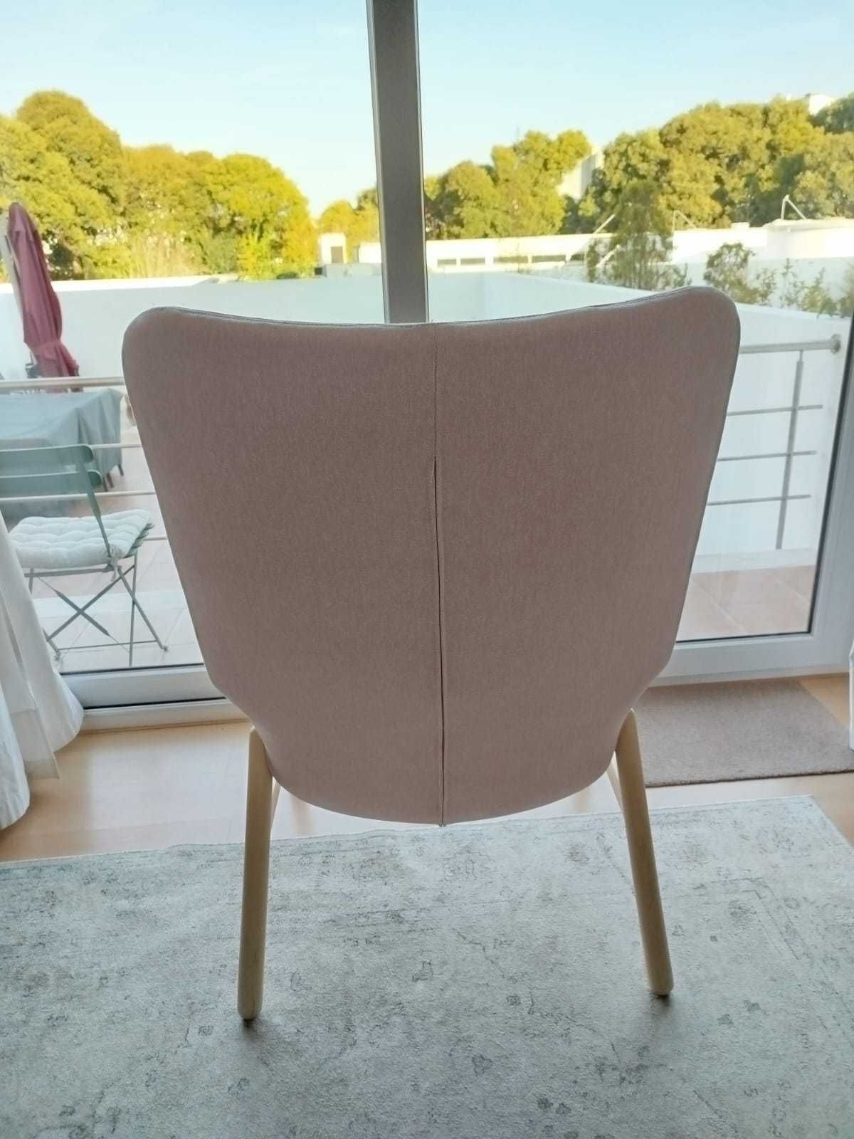 Cadeirão com costas altas Vedbo - IKEA