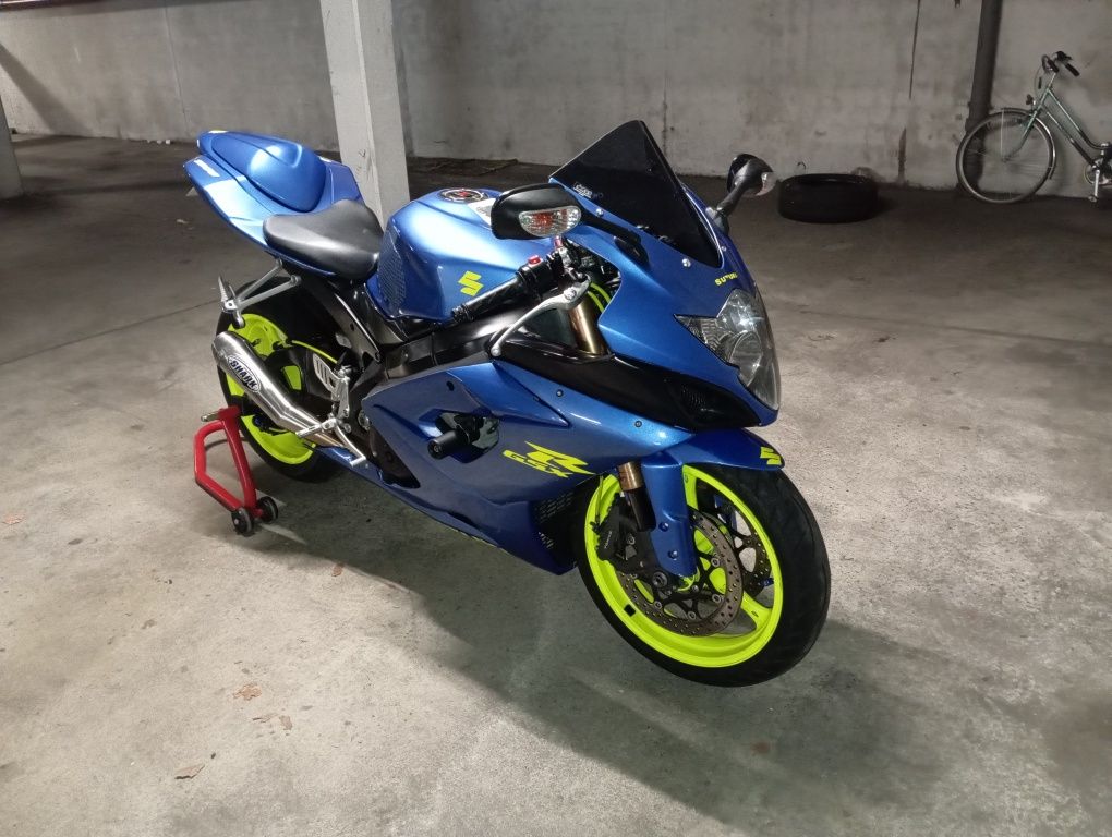 Suzuki GSX-R k6 1000 !!!