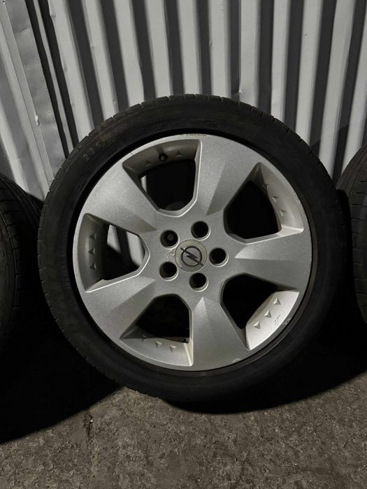 Sprzedam felgi wraz z oponami 5x110