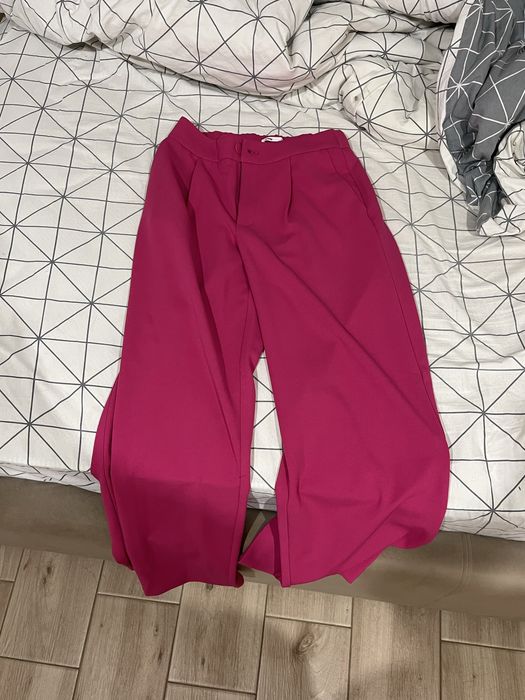 Штани рожеві класичні