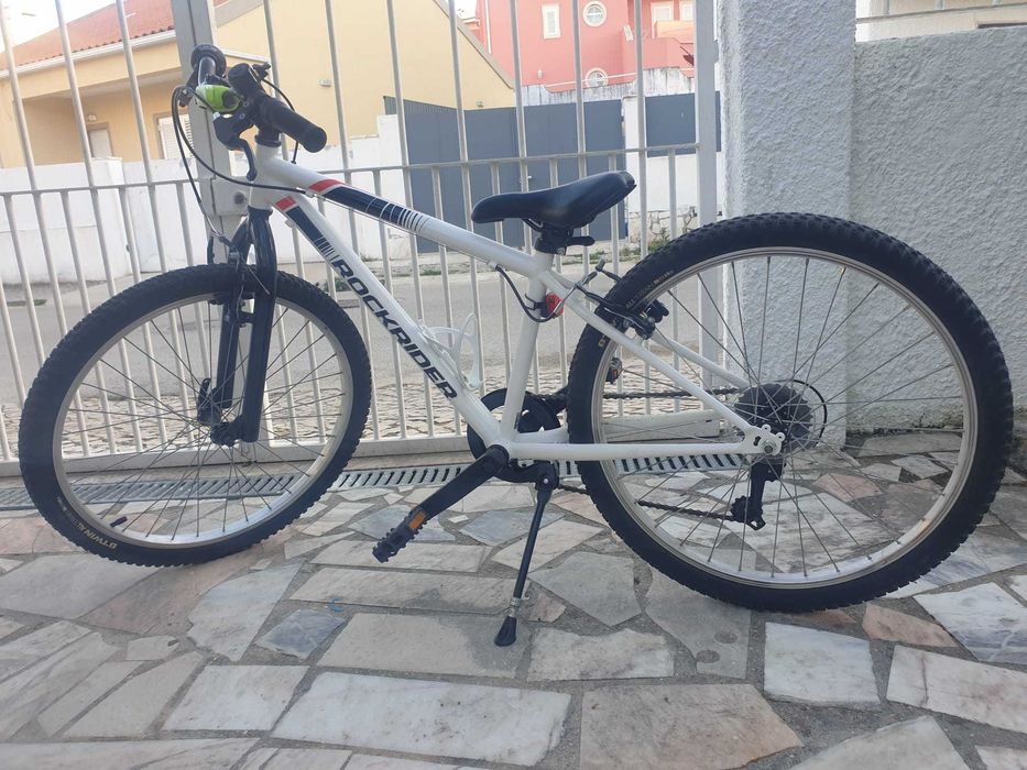 Bicicleta aro 24 Rockrider ST100, 6 marchas, seminova, com acessórios