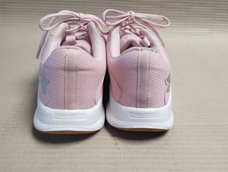 buty biegowe Under Armour 42