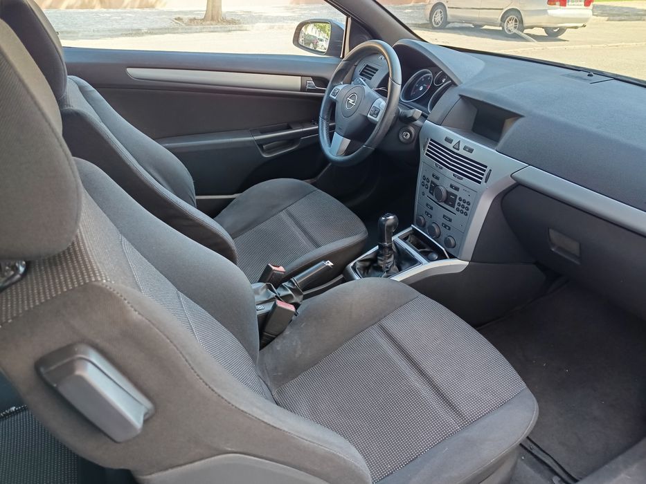 Opel Astra GTC 1.3 CDTI 90CV CX6
