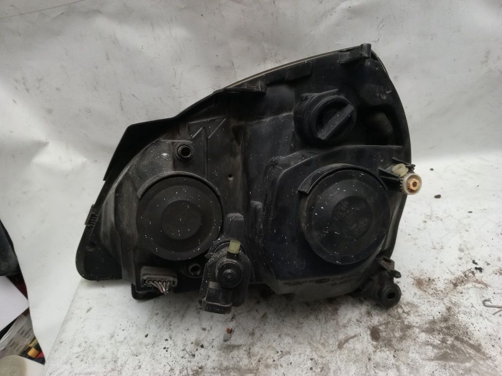 Renault Clio II lift fl lampa przednia prawa