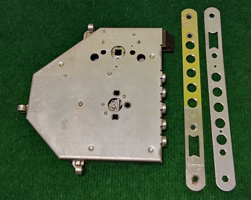 Zamek Gerda ZW 6000 prawy wpuszczany do drzwi S XS zamek klucz klamka