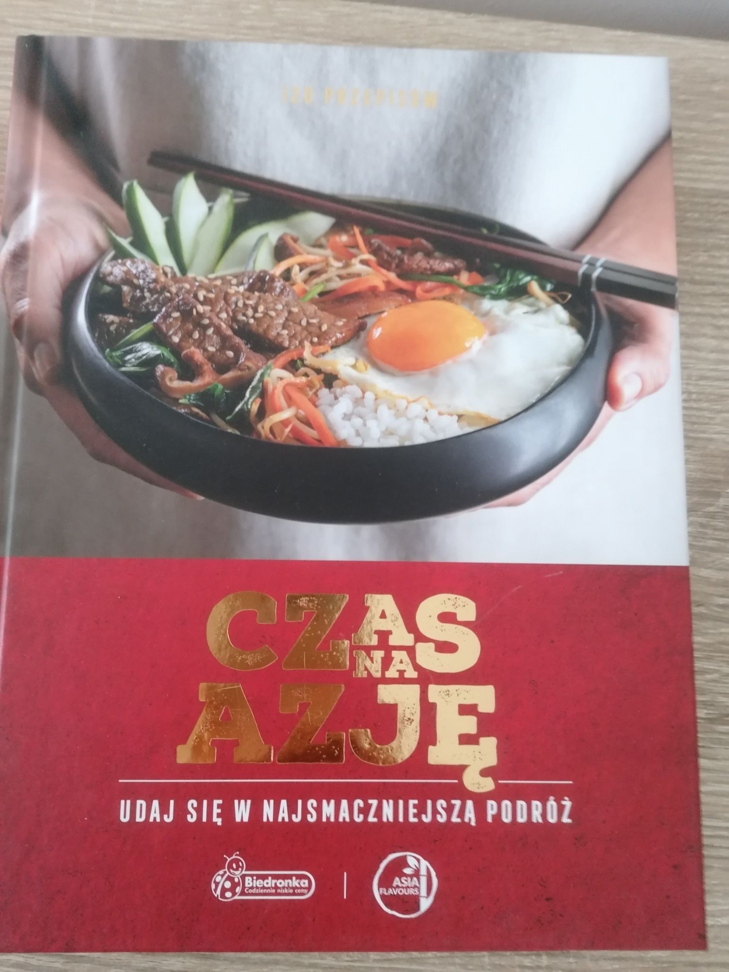 Kuchnia 2 sztuki śródziemno Polska Azja  książka przepisy  nowa