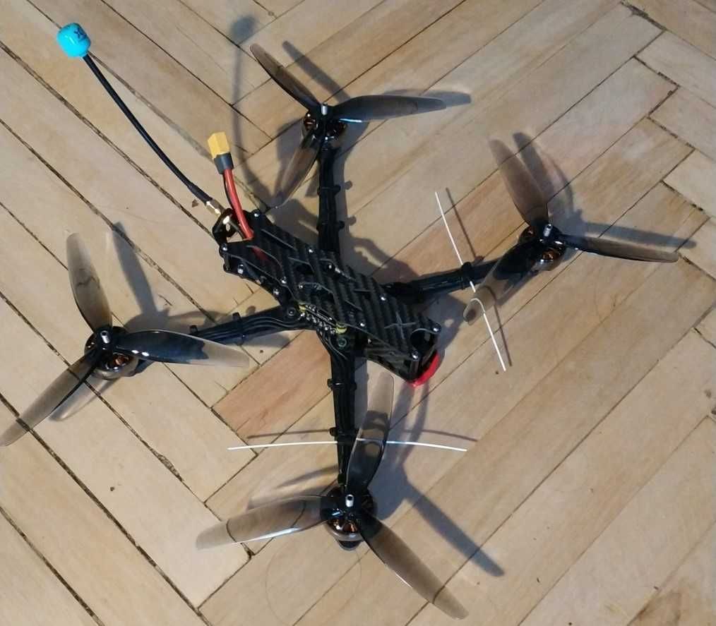 продам FPV дрон 7"