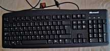 Teclado Microsoft USB em bom estado
