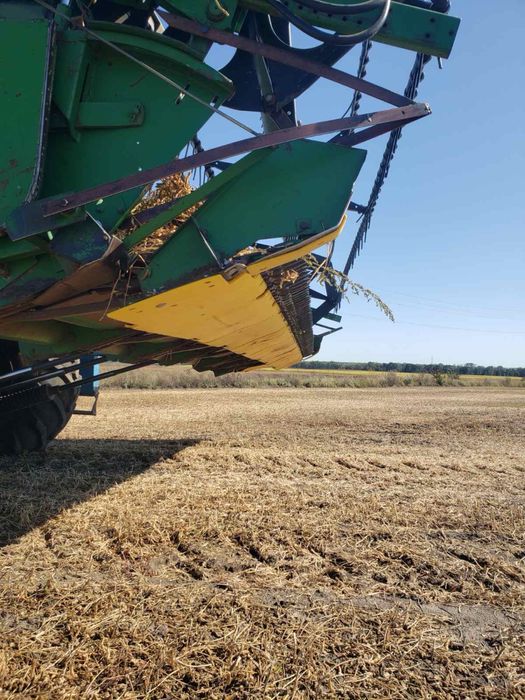 Жниварка John Deere 920F 2003