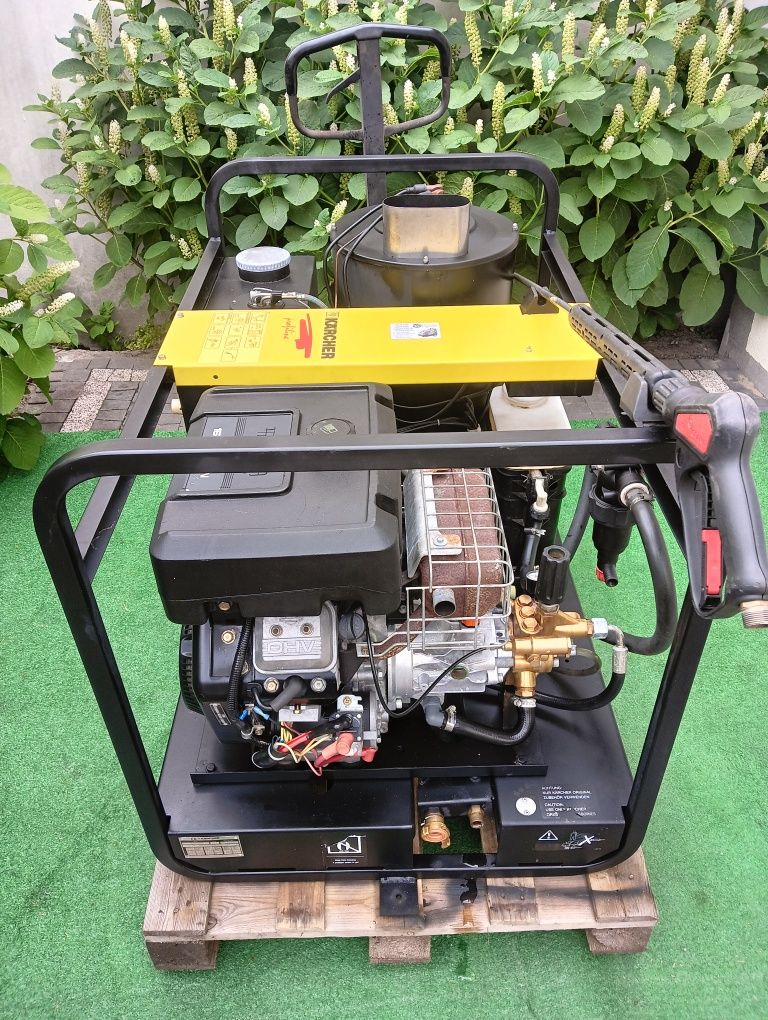 Myjka spalinowa Karcher HDS 1200 BE Vanguard  Silnik spalinowy Spalino