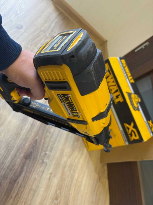 DEWALT DCN660 sztyfciarka Gwoździarka XR DeWalt DCN660N  BODY