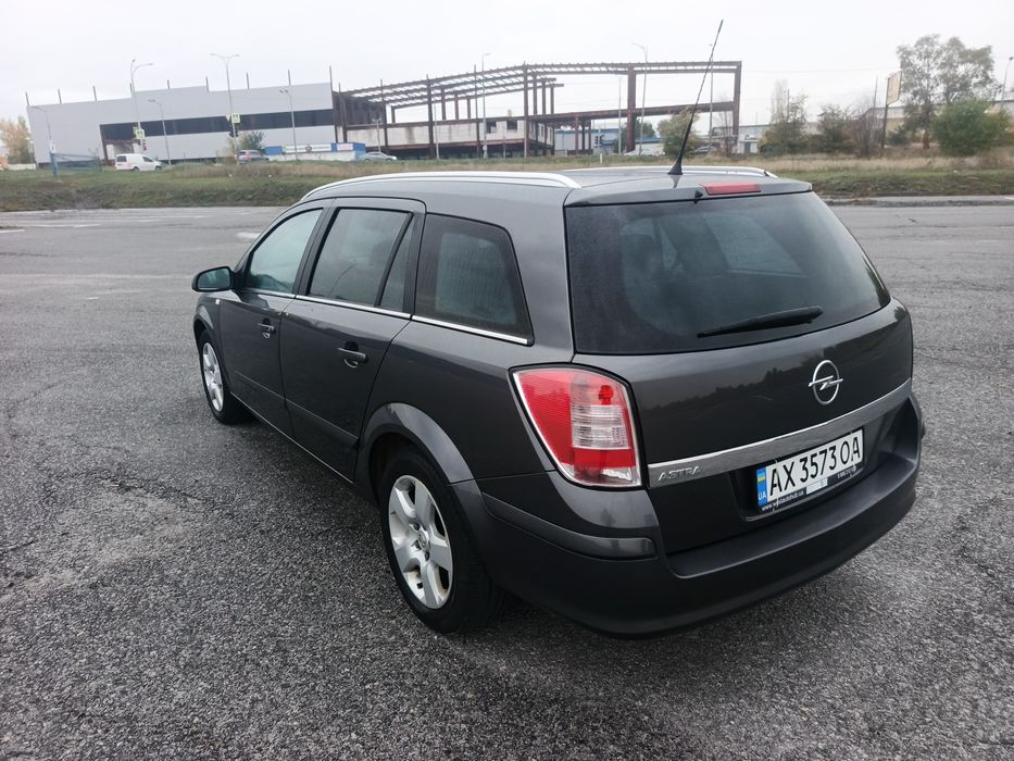 Продам гарний автомобіль