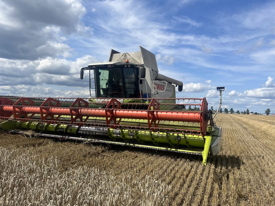 Claas lexion 570  v900