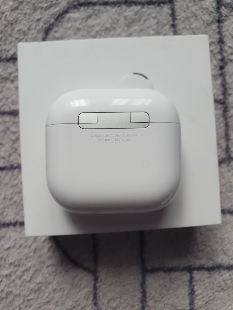 AirPods 4 Active Noise Cancellation Оригінальні