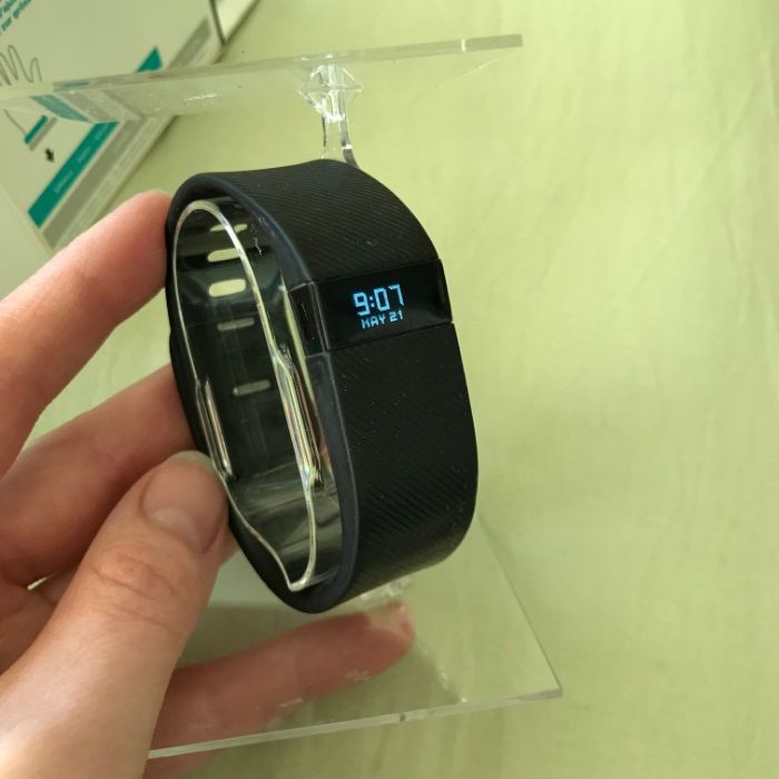 Фитнес трекер Fitbit Charge