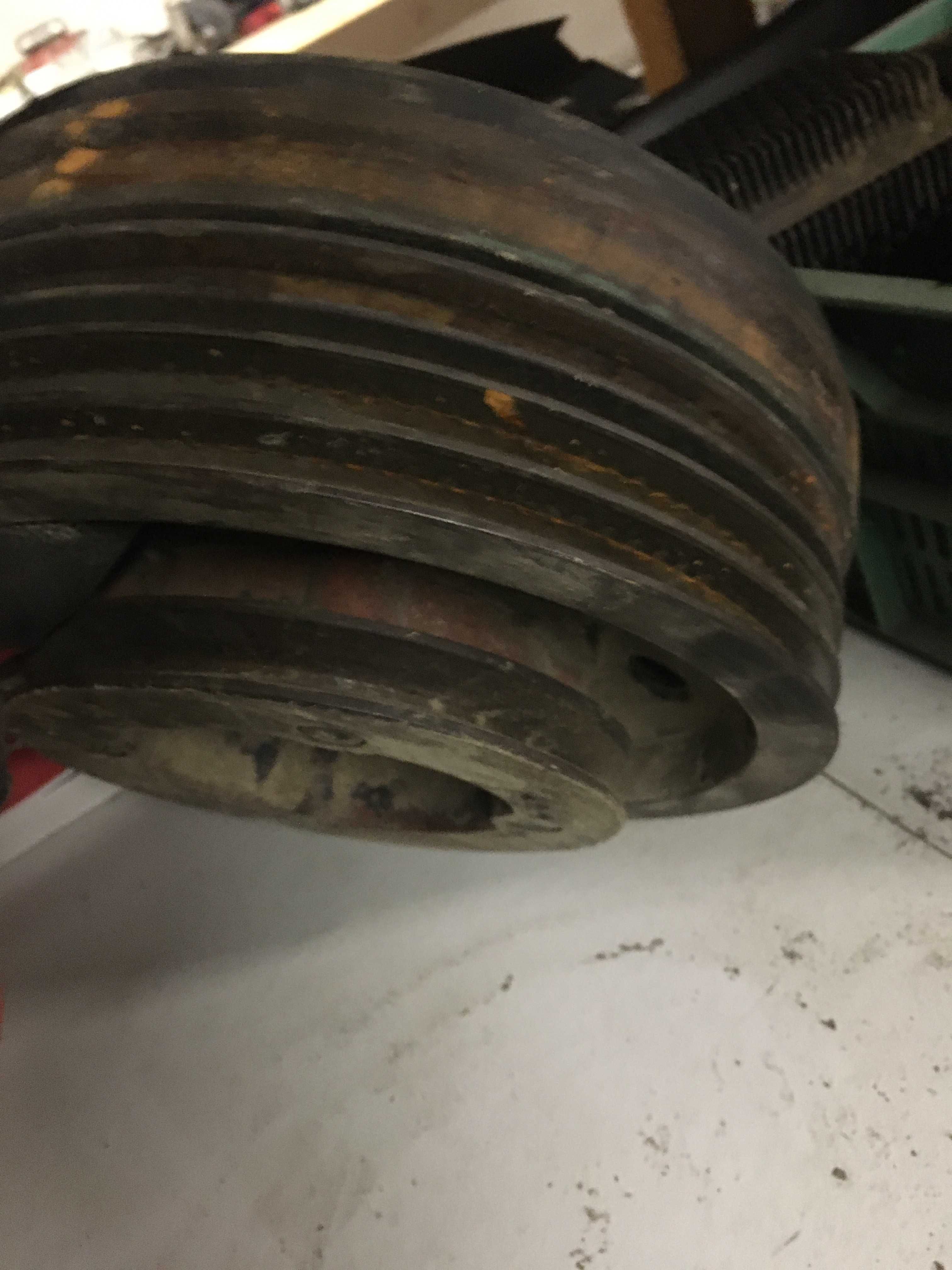 Koło pasowe koło drgań koło na wał deutz fahr dx 145 dx 160