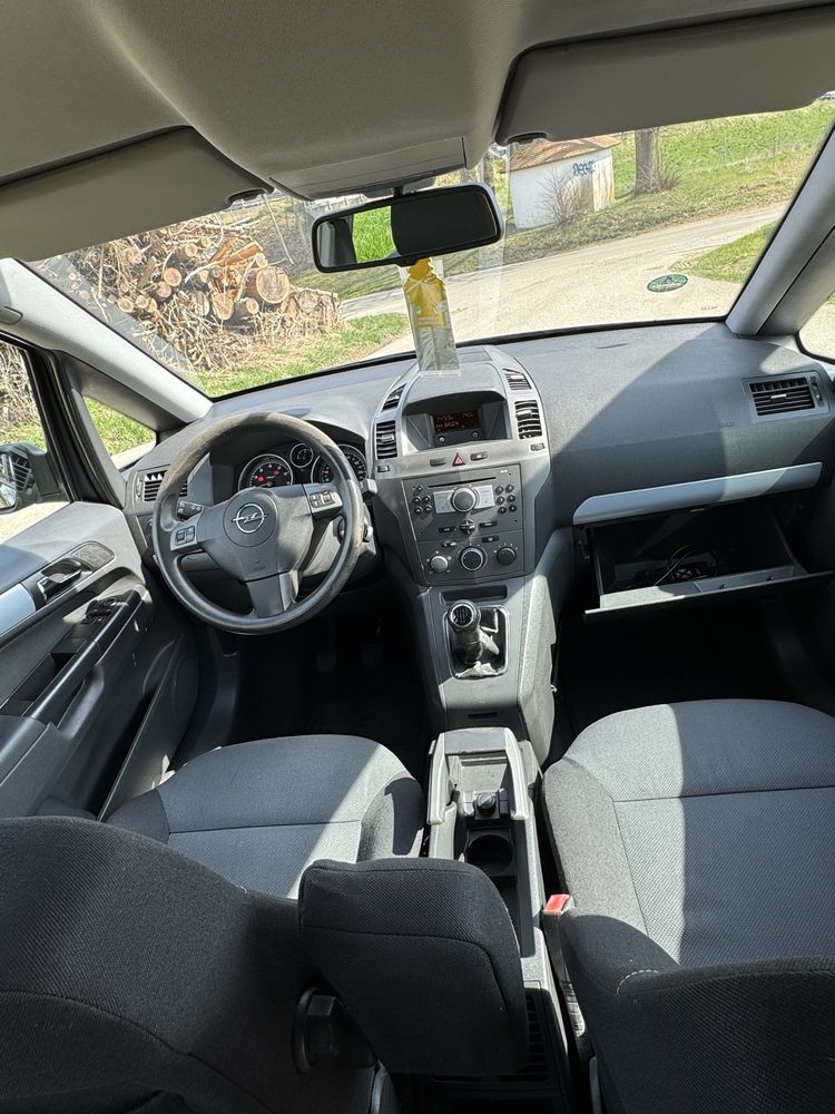 Opel Zafira 1.6 Benzyna