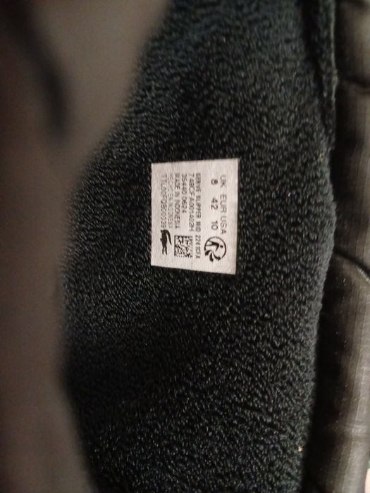 Дутики Lacoste  р 41-42