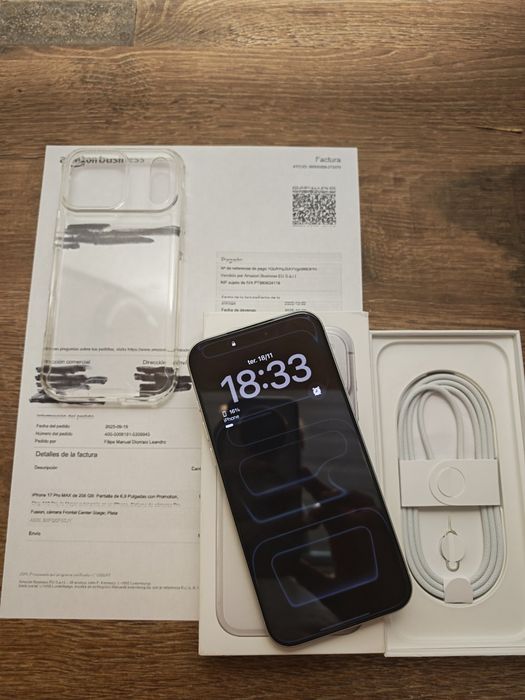 iPhone 17 Pro Max 6.9" 256GB Branco Seminovo  C/Garantia Aceito Retoma