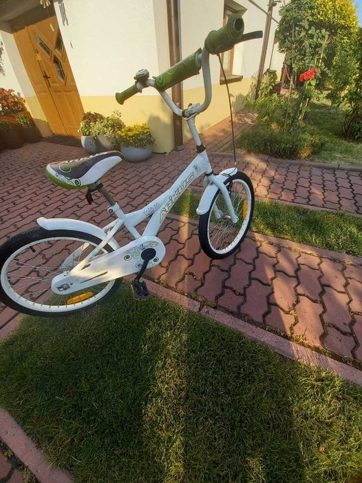 Rower dziecięcy 20 cali. BIALY