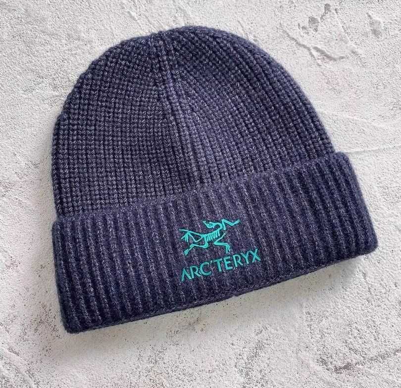 Зимові шапки Arcteryx