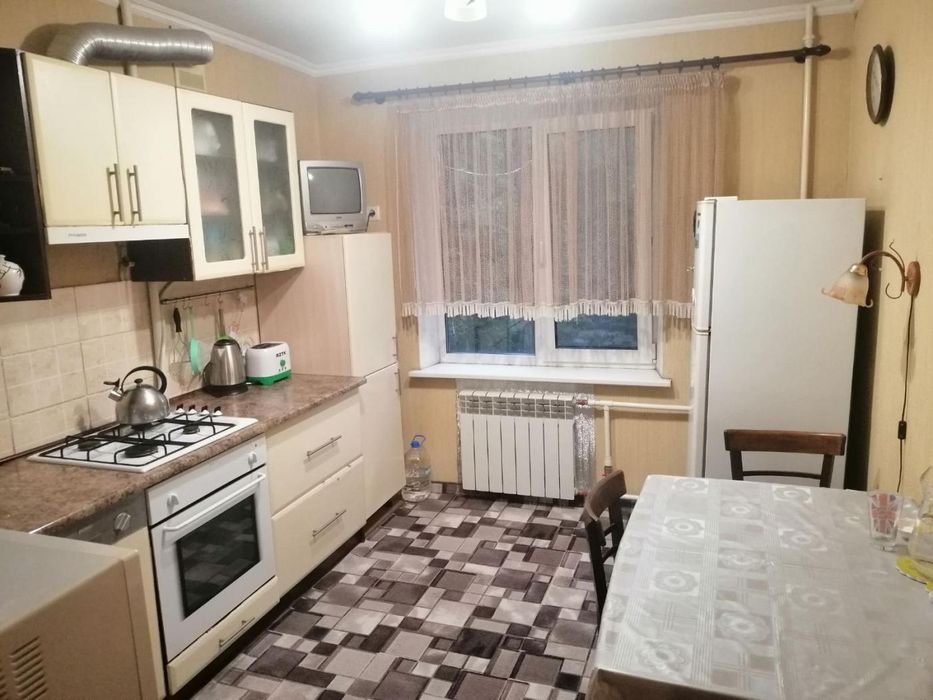 Продам 3-х Центр  Яворницкого театр Шевченко высотка