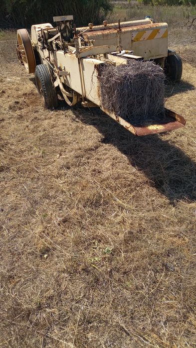 Enfardadeira de arame