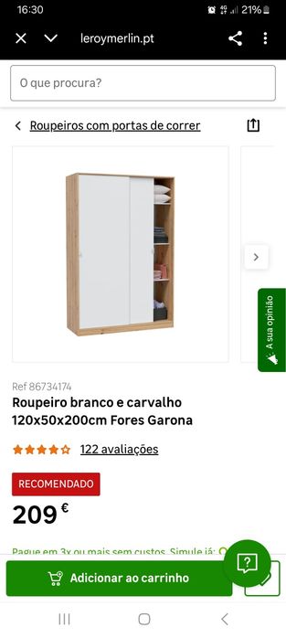 Roupeiro branco e carvalho