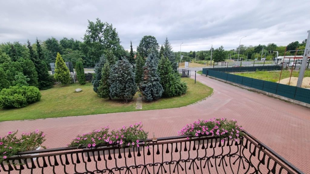 Lokal do wynajęcia Trakt Brzeski Sulejówek 100m2  parter bezpośrednio