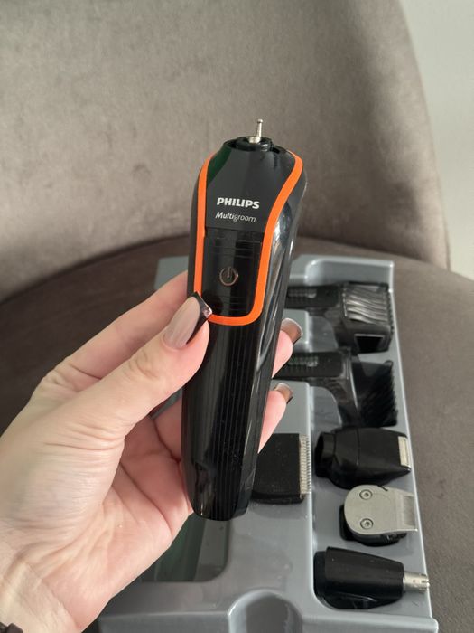 Philips multigroom grooming kit. Чоловічий тример. Електрична бритва.