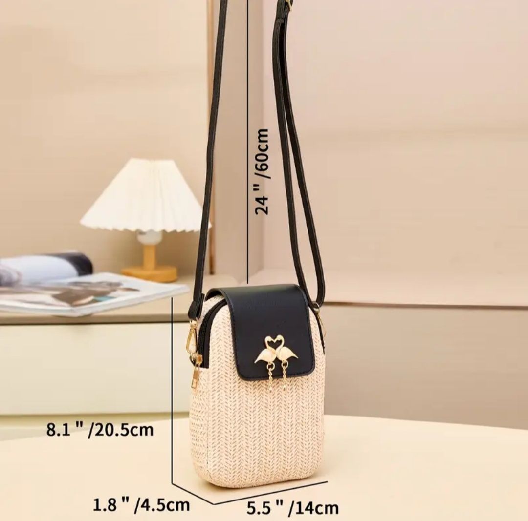 Torebka Crossbody Pleciona z Detalem Flamignów – Idealna na Lato!