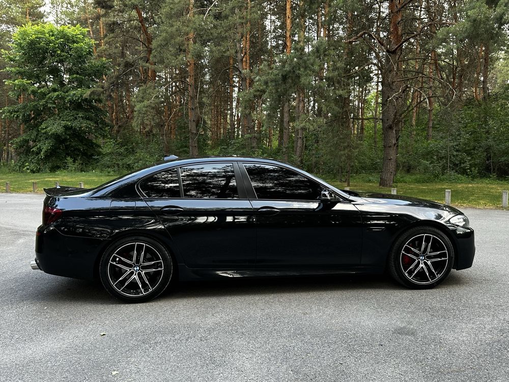 Продам BMW F10 535i рест в Идеальном состоянии