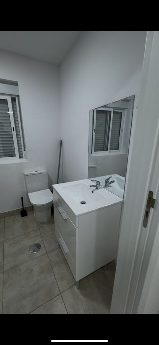 Quarto p/ arrendar Guarda, junto ao Estádio Municipal
