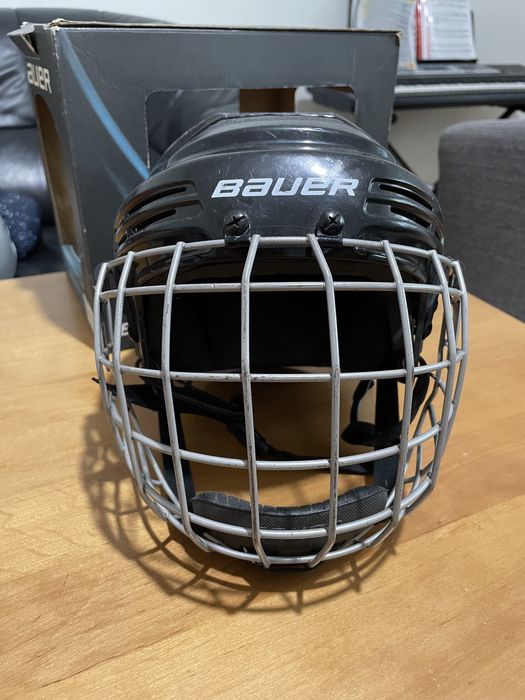 Шолом хокейний, шлем хоккейный, налокотники