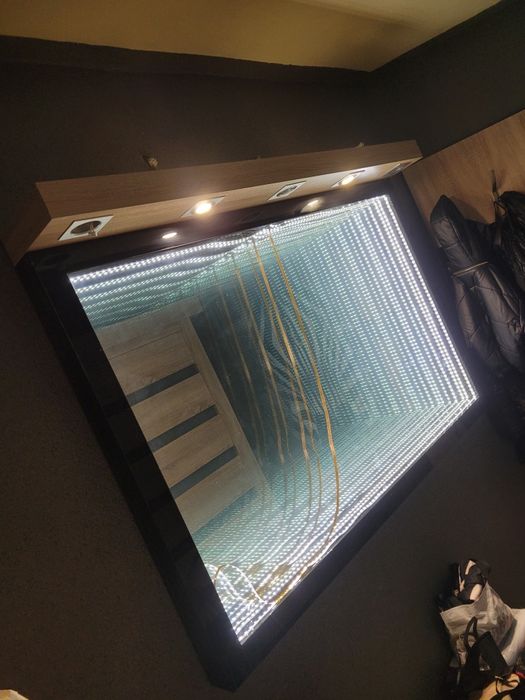 Lustro trójwymiarowe + oświetlenie halogenowe