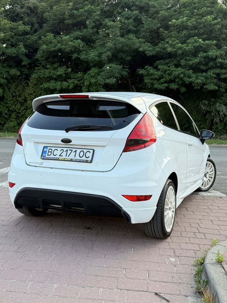 Ford fiesta 1.2 TITANIUM 2009