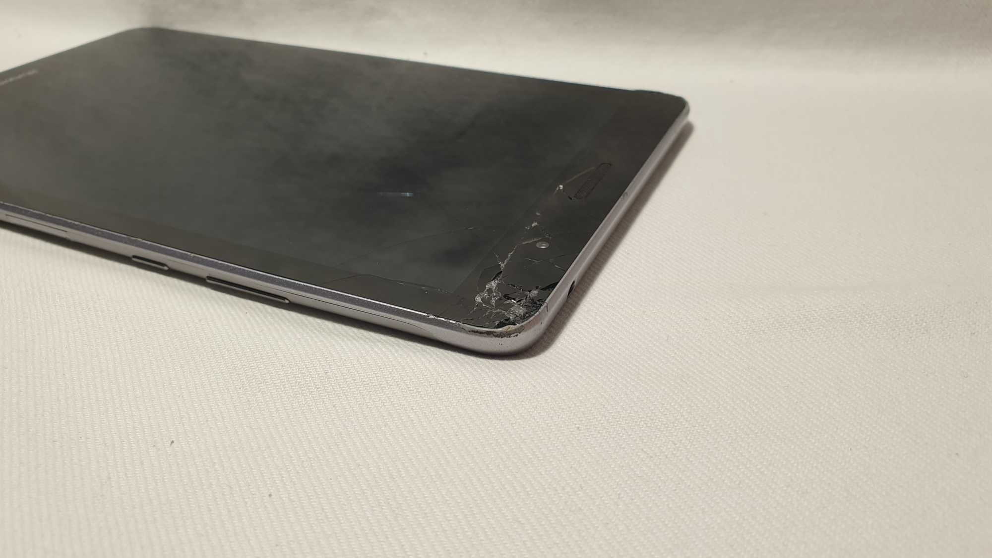 Tablet Huawei MediaPad T3 10 8" 2 GB / 16 GB + Acer.