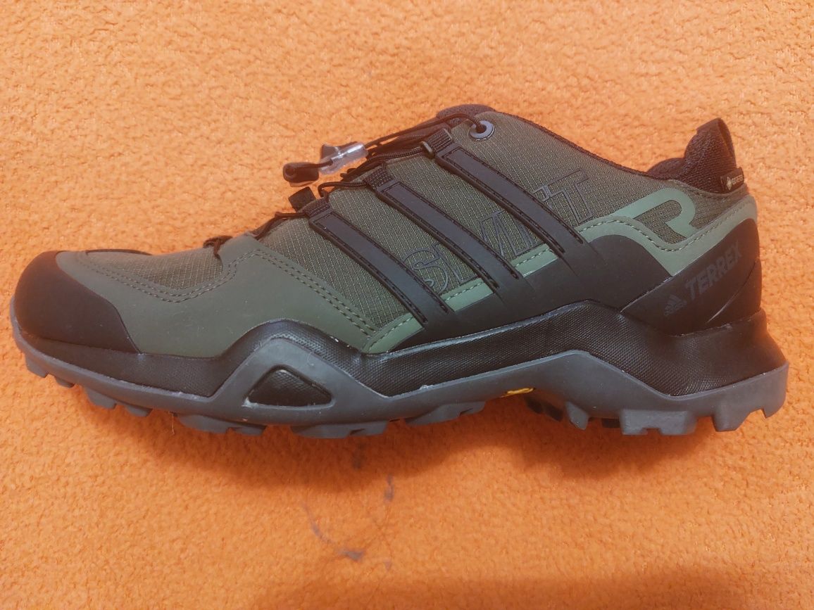 Красовки Adidas TERRX 42р
Кроссовки Adidas Terrex Swift R2 Gore-Tex CM