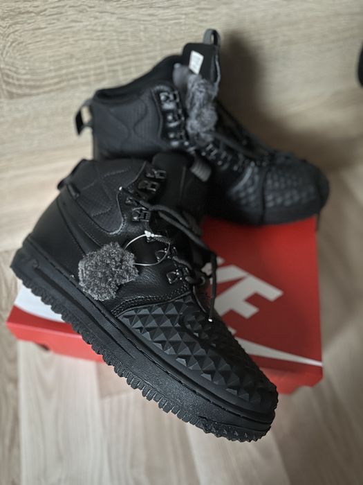 Ботинки термо зима Nike  p.42 нові на будь-яку погоду