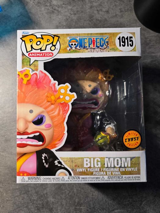 Big Mom 1915 CHASE Funko Pop One Piece